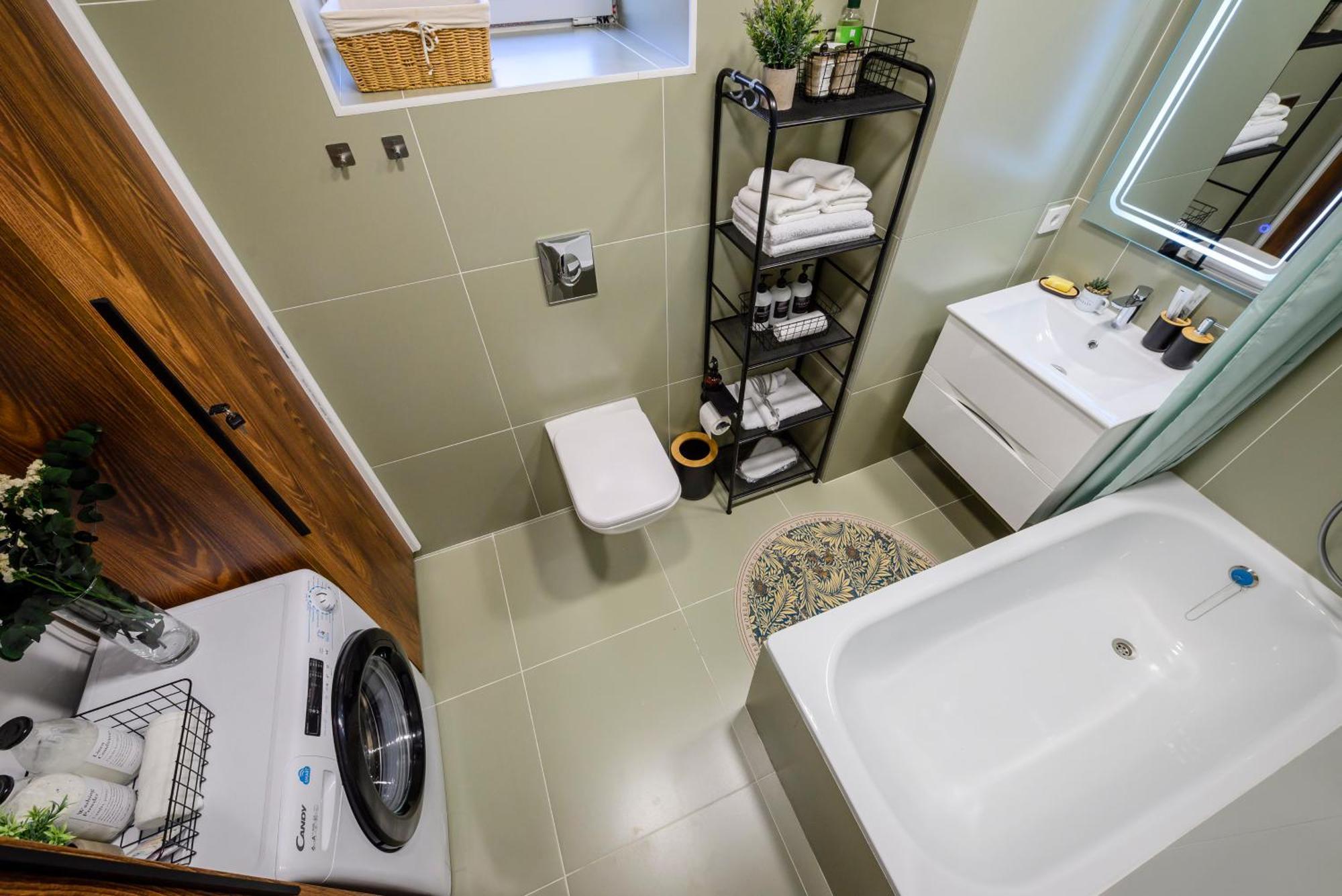 Mid-Century Charm Apartments В Центре Алматы Ngoại thất bức ảnh