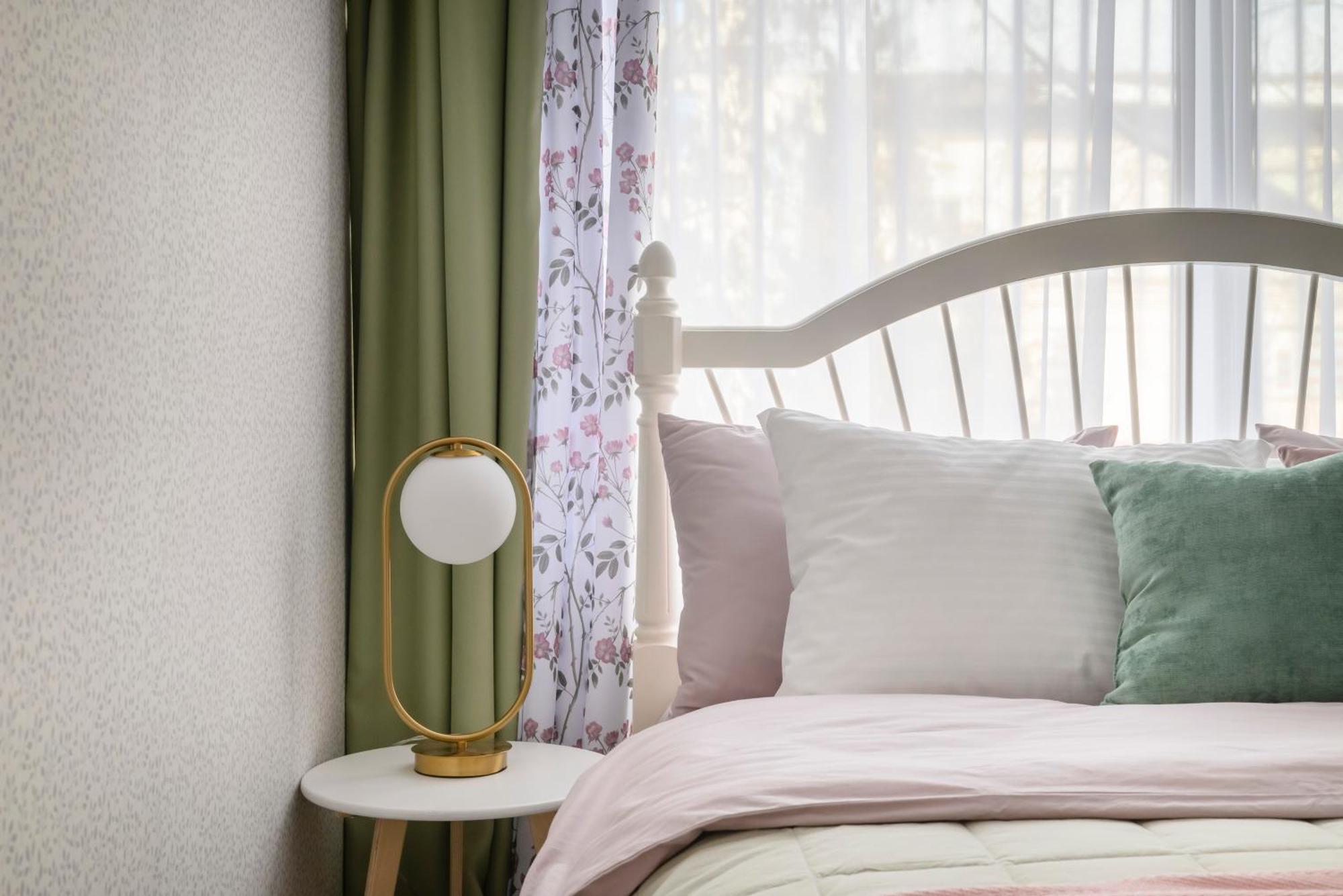 Mid-Century Charm Apartments В Центре Алматы Ngoại thất bức ảnh